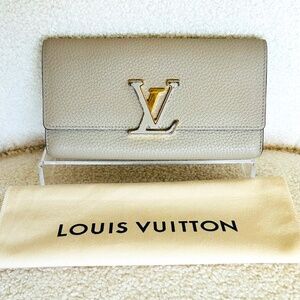 Louis Vuitton Capucines Wallet